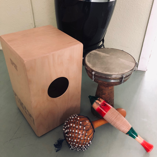 Cajon und mit Fabian Krystossek